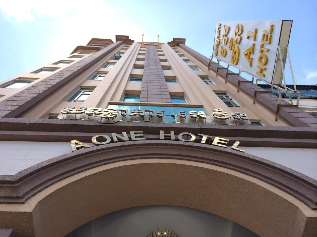 A1 Hotel Phnom Penh Exterior photo
