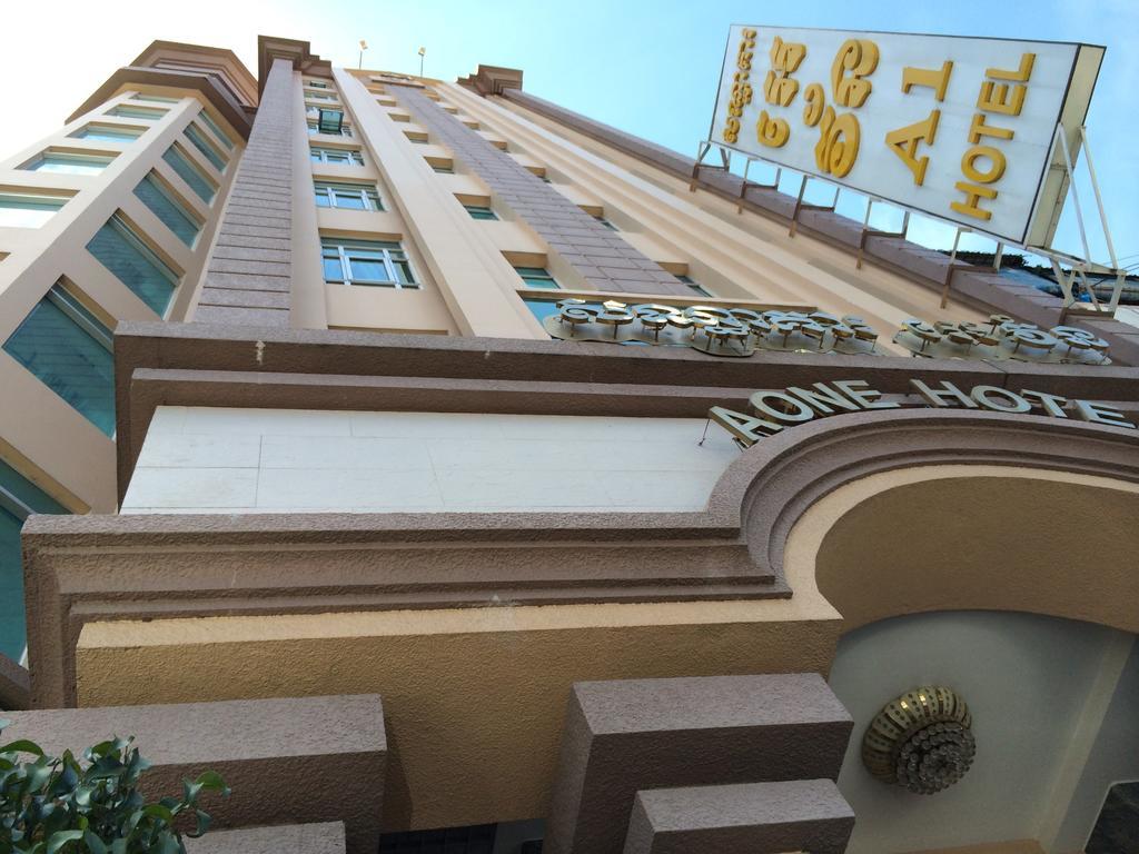 A1 Hotel Phnom Penh Exterior photo